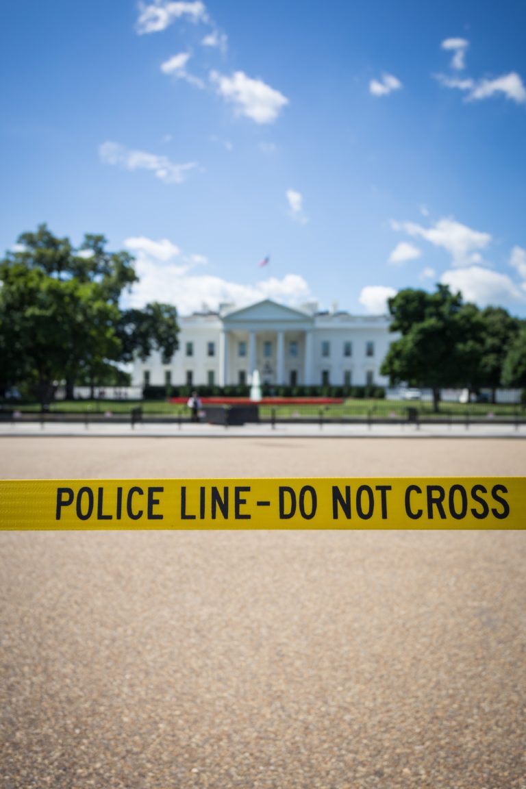 Police line on White House